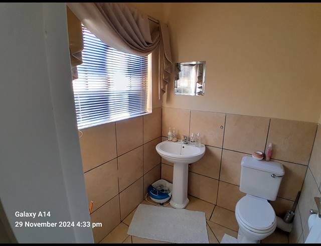 4 BEDROOM FREESTANDING FOR SALE IN SAFARI GARDENS